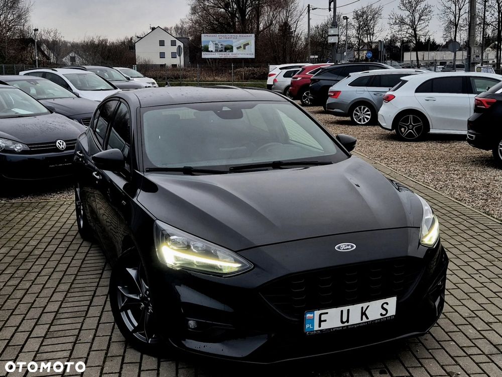 Ford Focus 1.5 EcoBoost ST-Line - 12