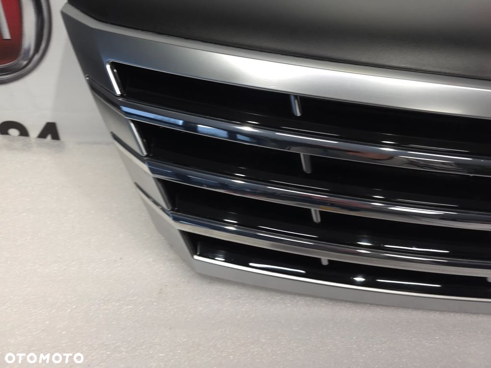 VW PASSAT CC 3C8 LIFT ZWYKŁY / R-LINE BARDZO ŁADNA ATRAPA / GRILL PRZEDNI PRZÓD W SATYNIE , NR 3C8853653A , NR AUKCJI GL851 - 11