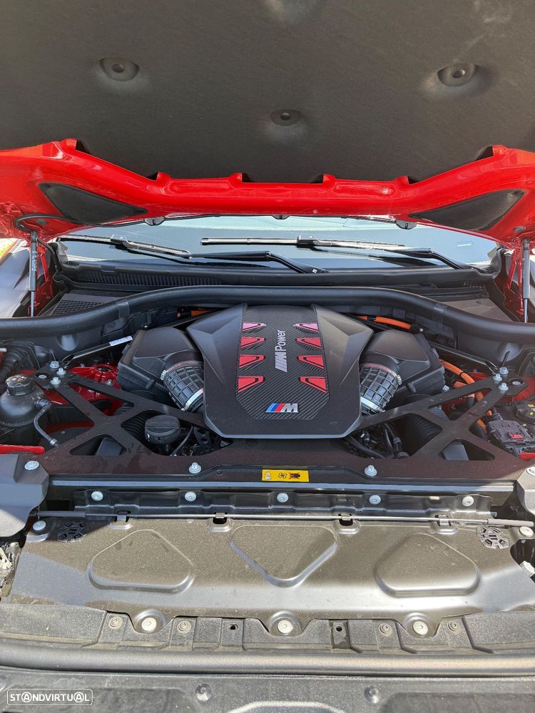 BMW XM Label Red - 11