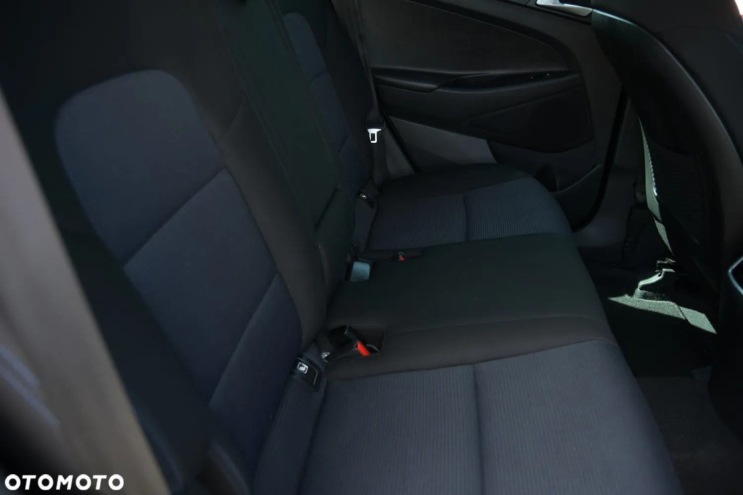 Hyundai Tucson 1.7 CRDI BlueDrive Design 2WD DCT - 22