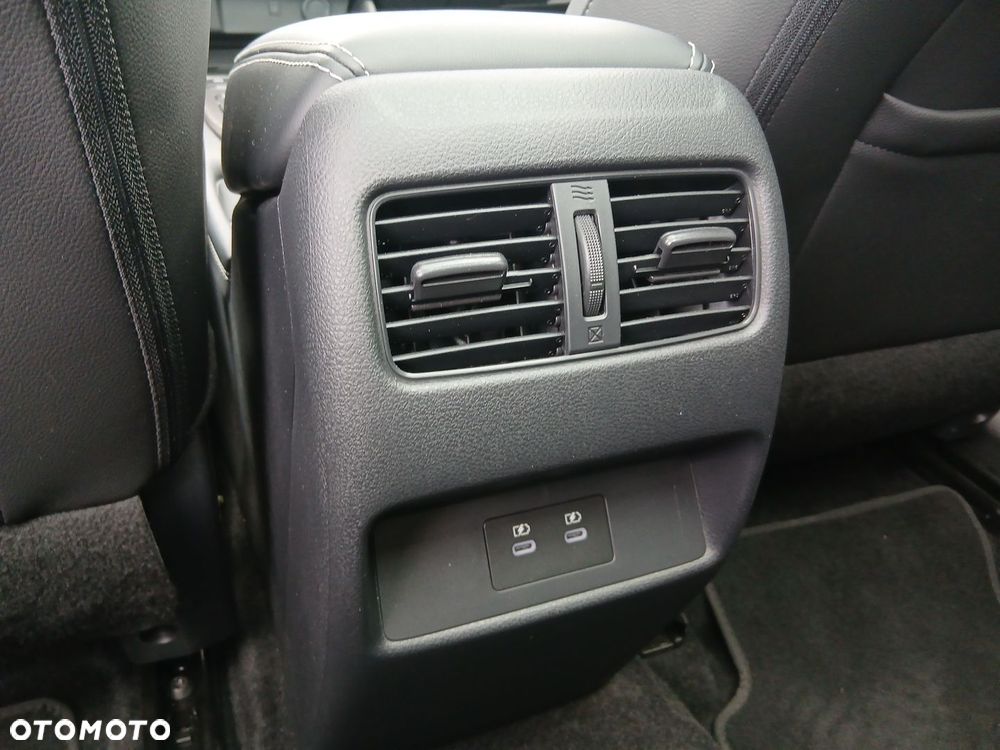 Nissan Qashqai 1.5 e-POWER N-Connecta - 32