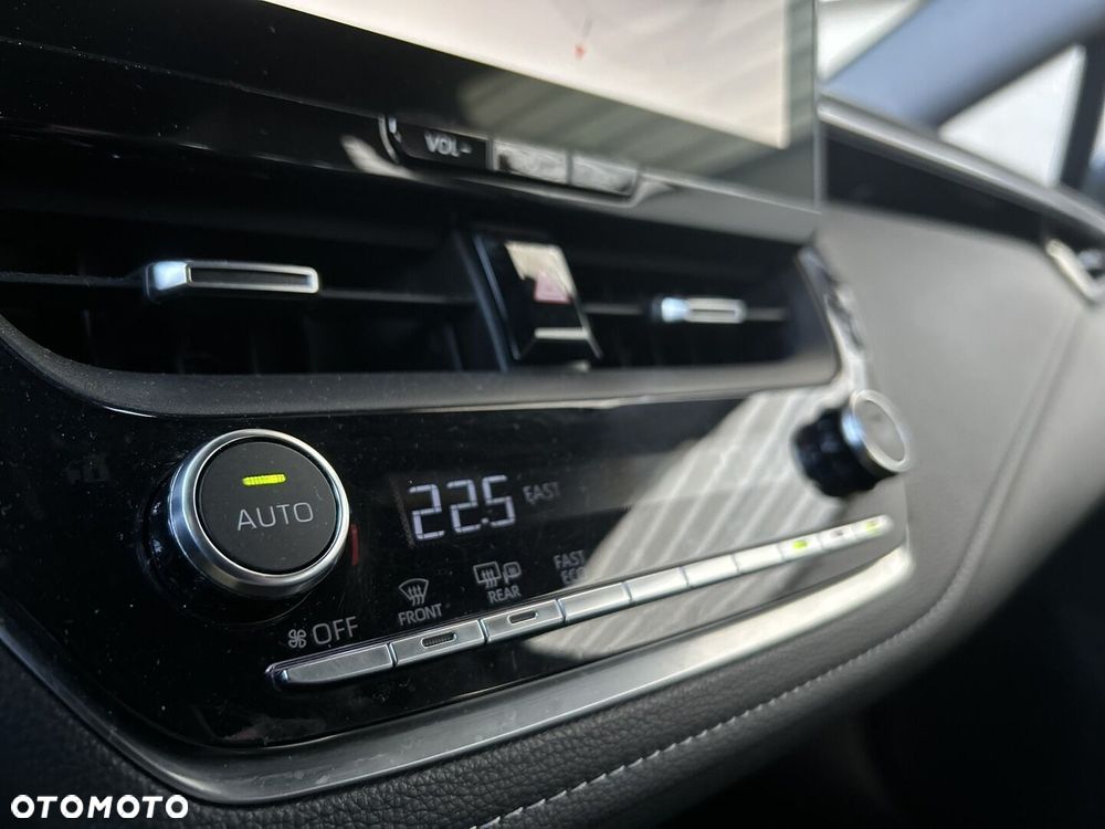 Toyota Corolla 1.8 Hybrid Comfort - 39