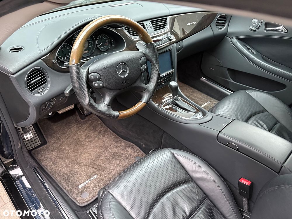 Mercedes-Benz CLS - 14