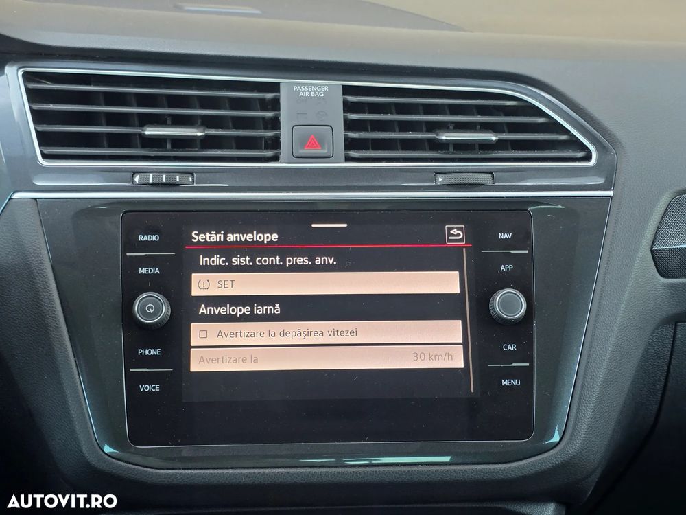 Volkswagen Tiguan 2.0 TDI 4Mot DSG Life - 28