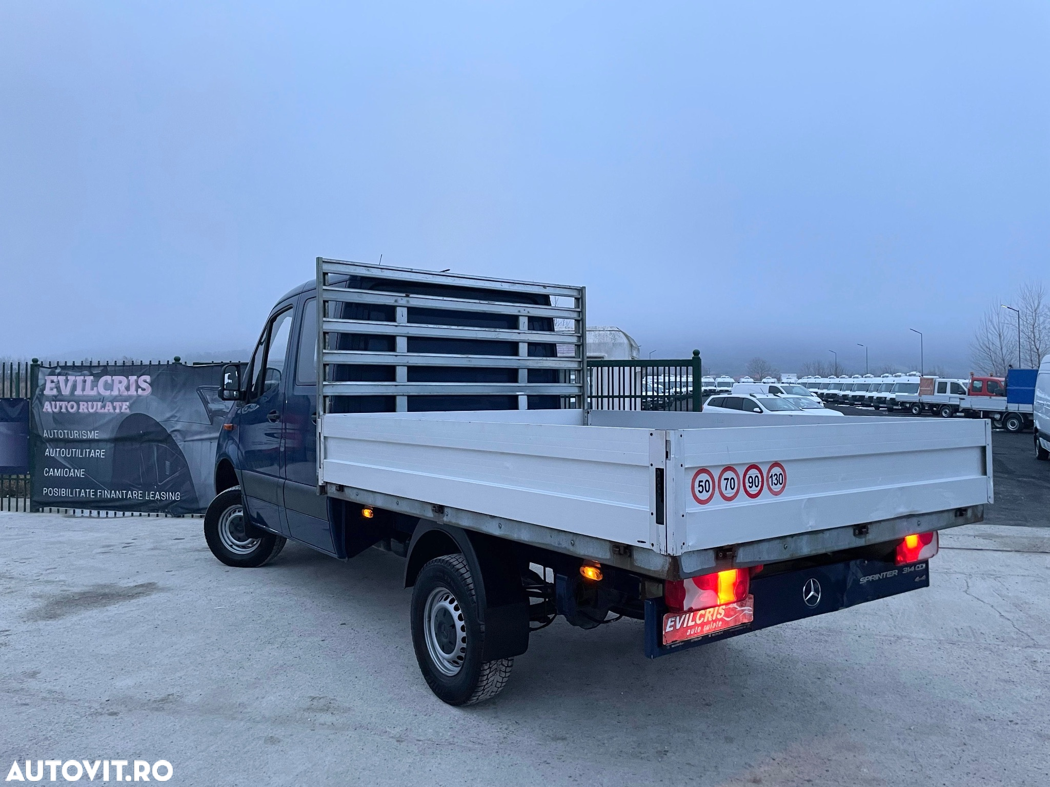Mercedes-Benz Sprinter 4x4 DOKA - 2