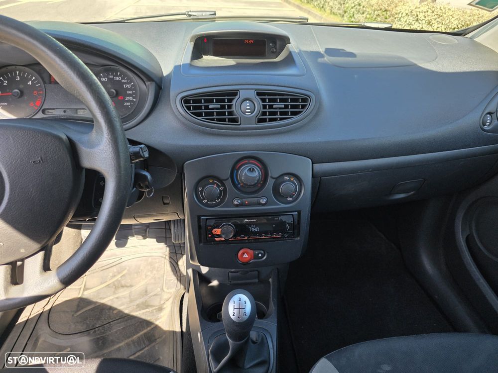 Renault Clio 1.5 dCi Pack - 9