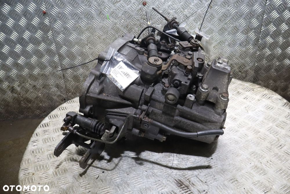 SKRZYNIA BIEGÓW 5 BIEGOWA HYUNDAI I30 I 1.6CRDI - 3