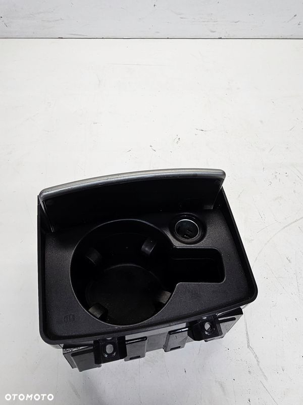 UCHWYT NA KUBEK AUDI A6 C6 4F1862533C EUROPA - 3