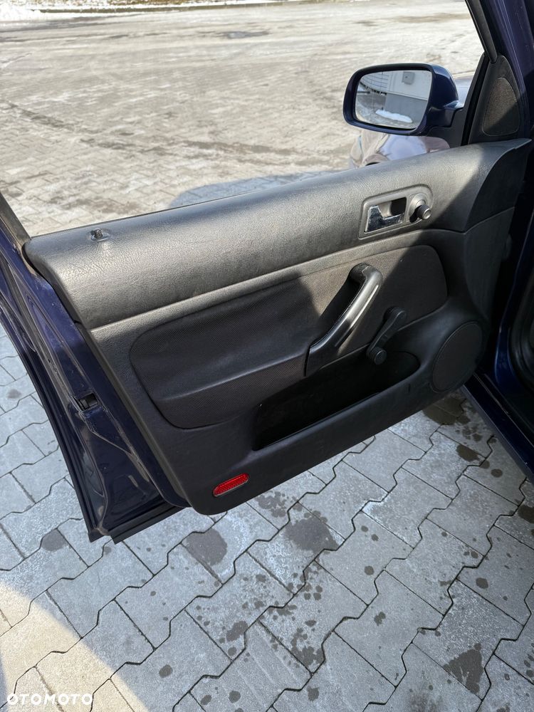 Volkswagen Golf - 17