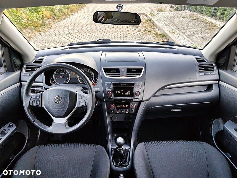 Suzuki Swift 1.2 Premium - 11