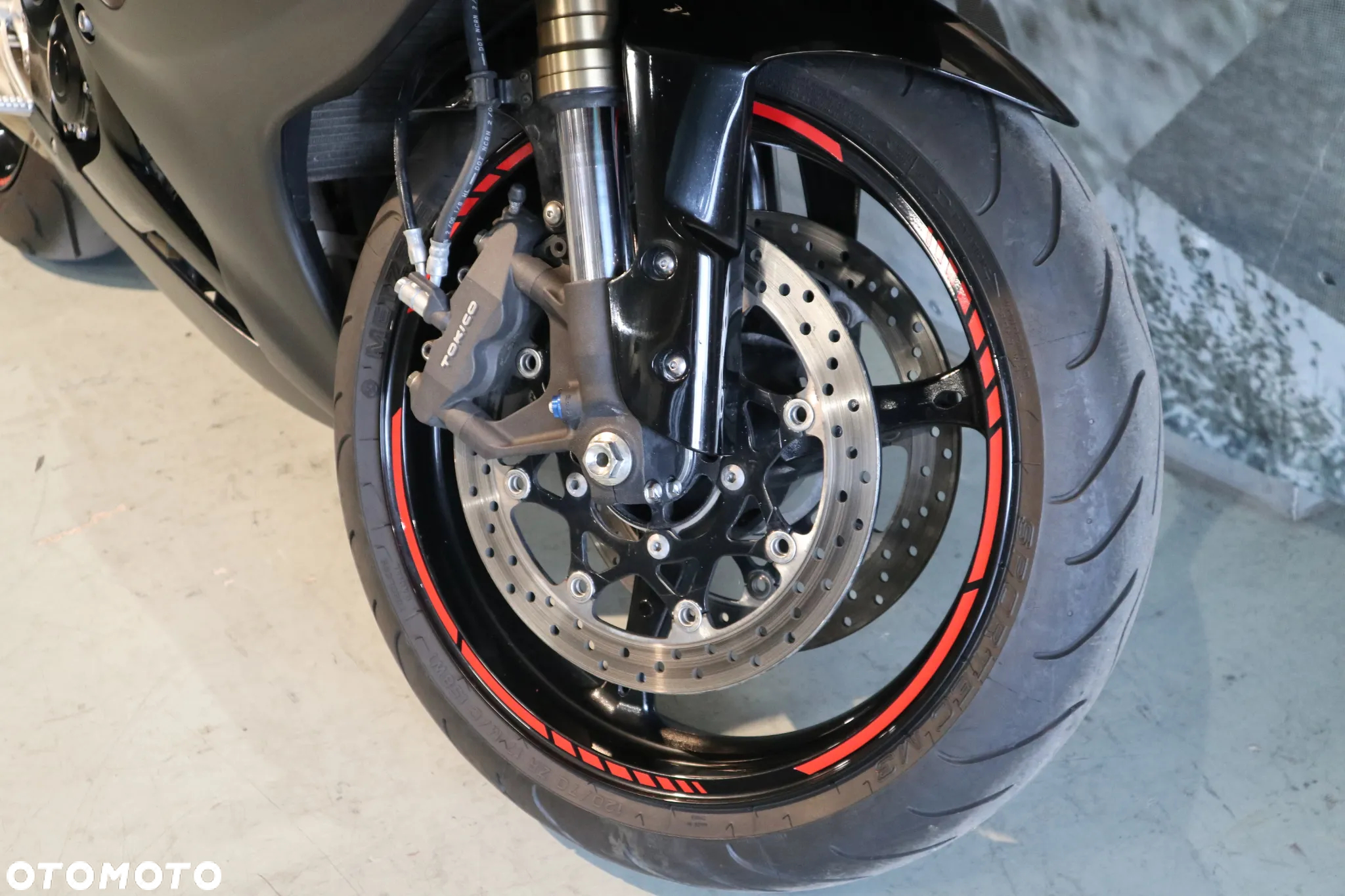 Suzuki GSX-R - 12