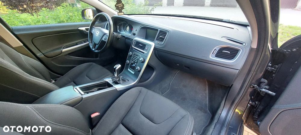 Volvo V60 D2 Drive-E Kinetic - 6