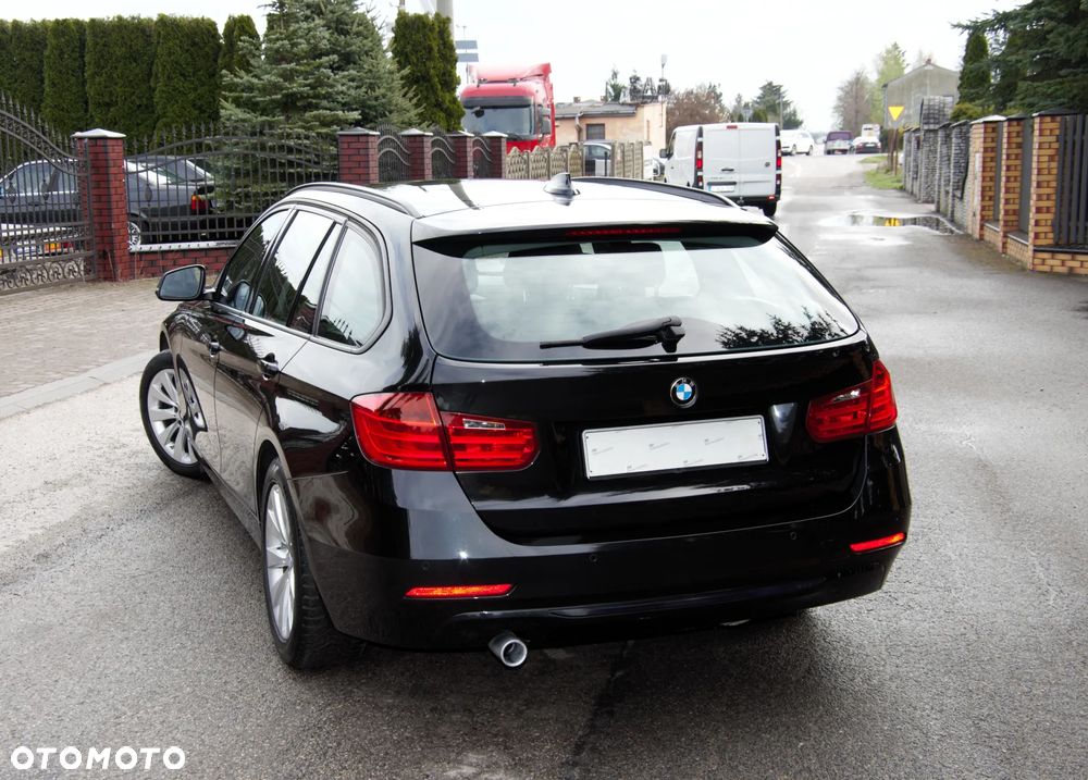 BMW Seria 3 316i Sport Line - 28