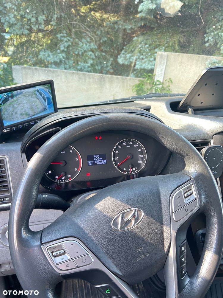 Hyundai H350 - 20