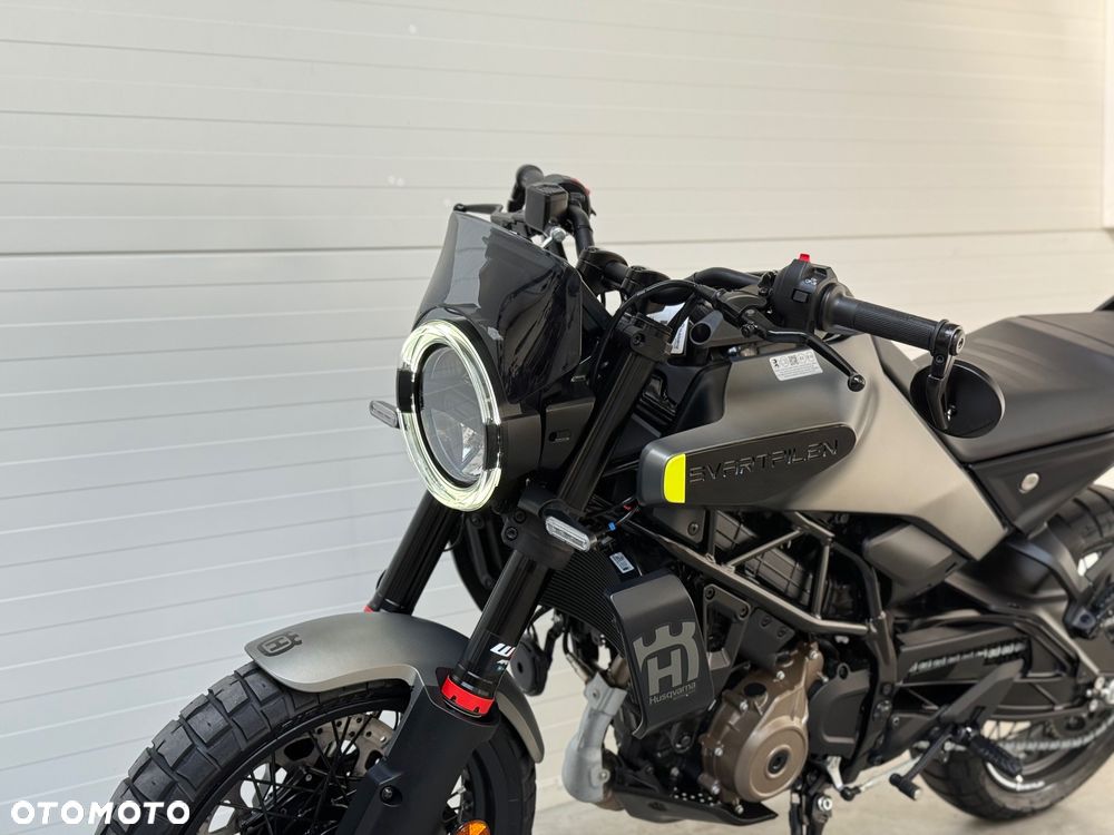 Husqvarna Svartpilen - 22