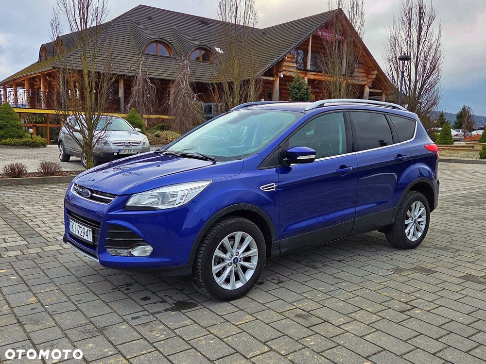Ford Kuga 2.0 TDCi 2x4 Titanium - 4