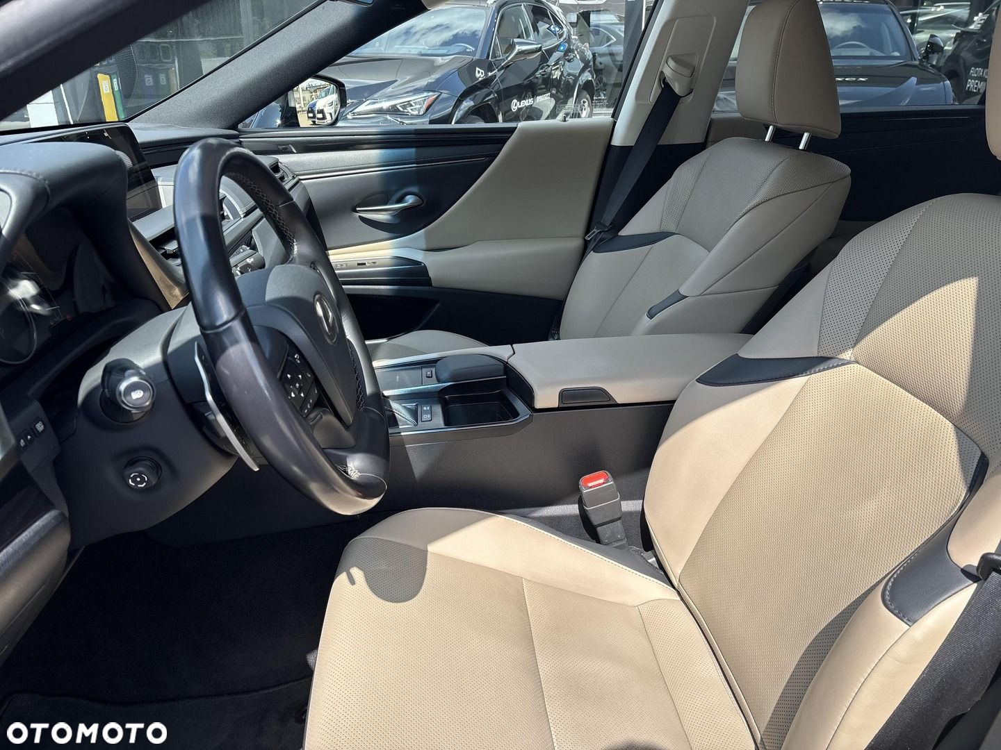 Lexus ES - 21
