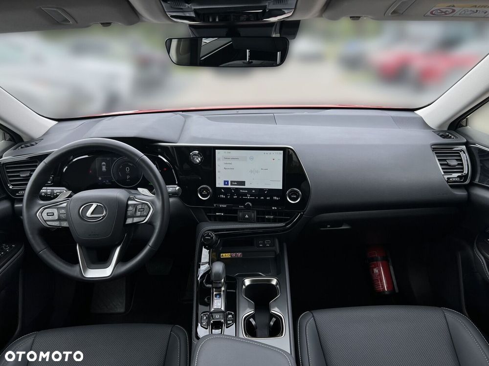 Lexus NX - 3