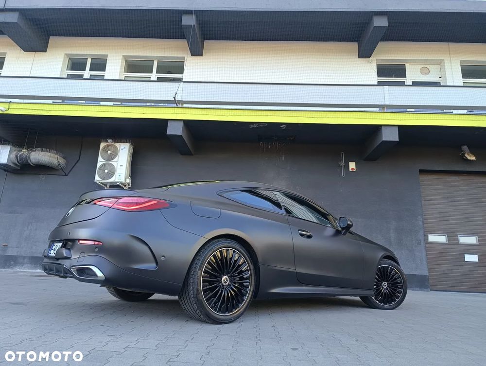 Mercedes-Benz CLE 300 4Matic Coupe 9G-TRONIC - 4