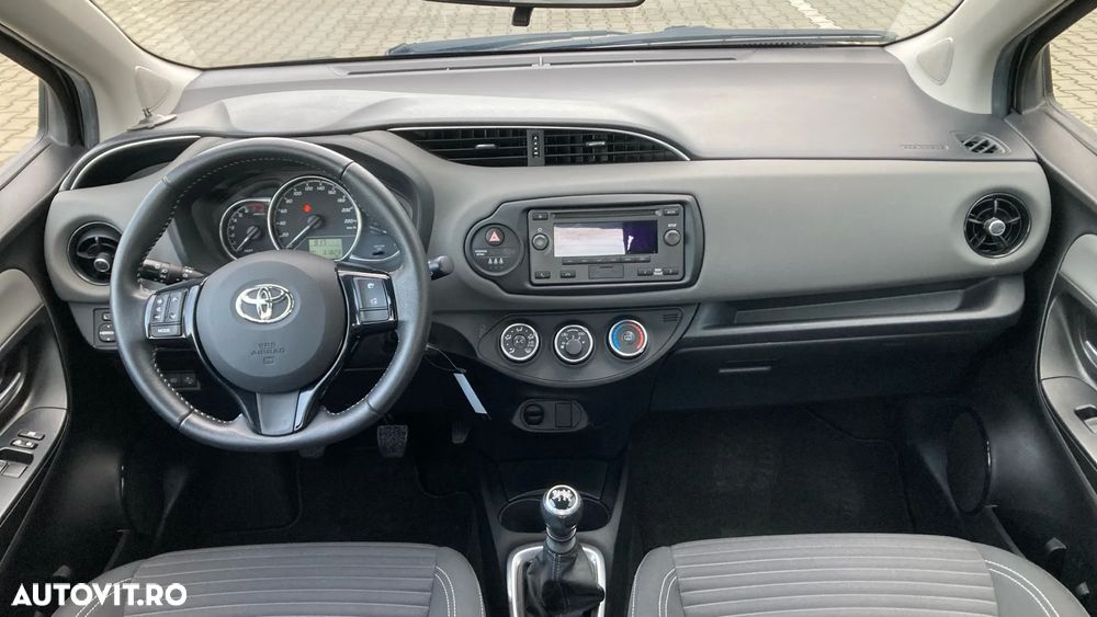 Toyota Yaris 1.5 L VVT-iE Active - 8