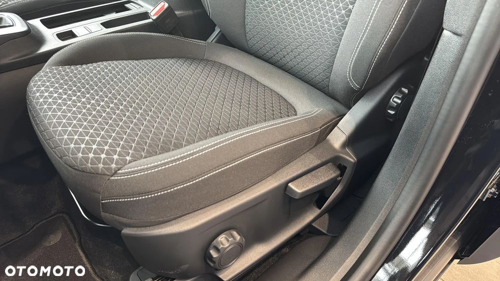 Ford Kuga - 11