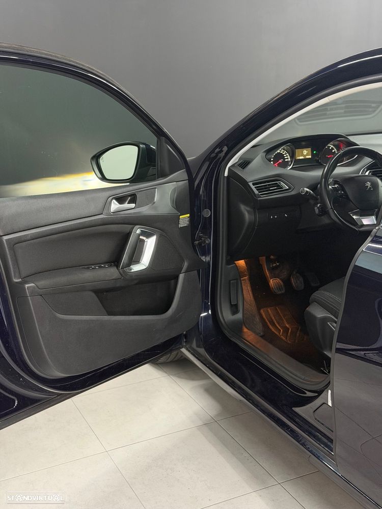 Peugeot 308 1.2 PureTech Business Line - 10