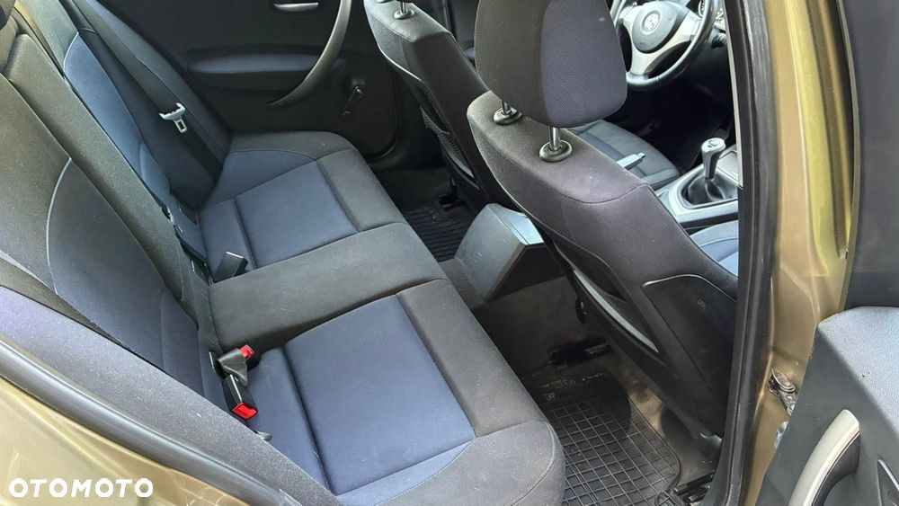 BMW Seria 1 118i - 13