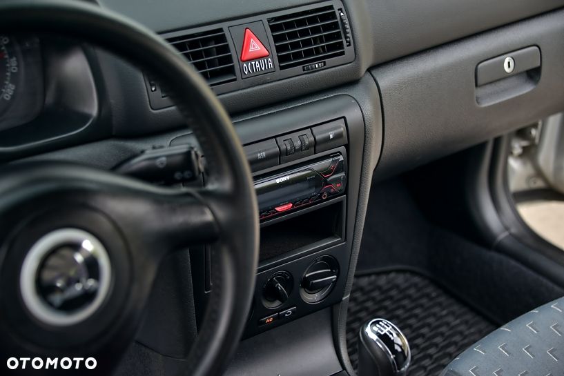 Skoda Octavia 1.9 TDI Combi Ambiente - 27