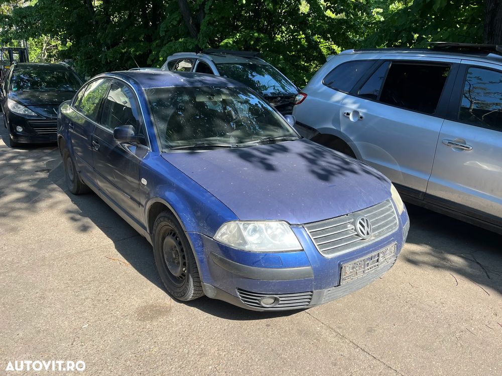 Dezmembrez VW Volkswagen Passat B5.5 sedan 1,9 TDI cod AVF albastru 2002 - 1