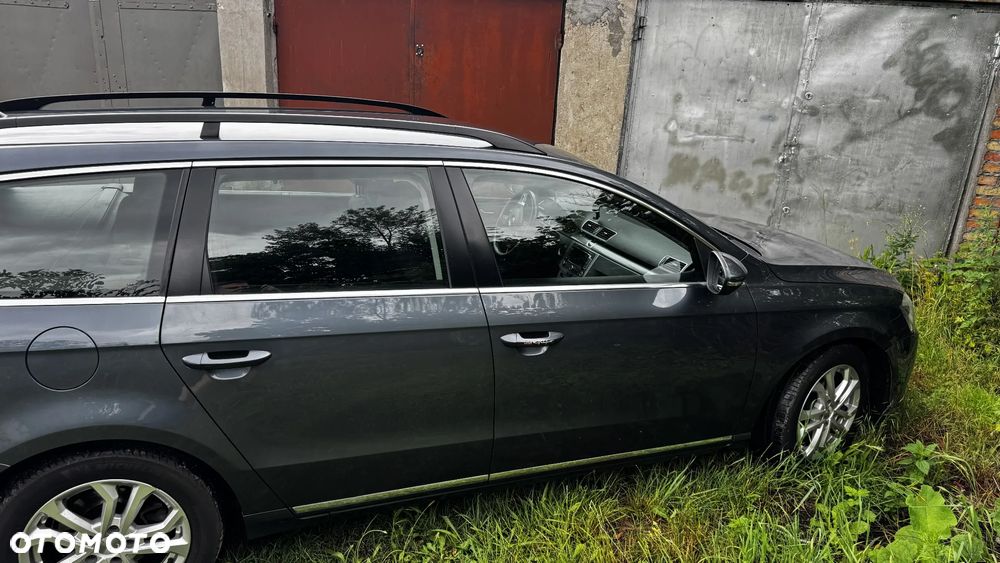 Volkswagen Passat 2.0 TDI Comfortline DSG - 10