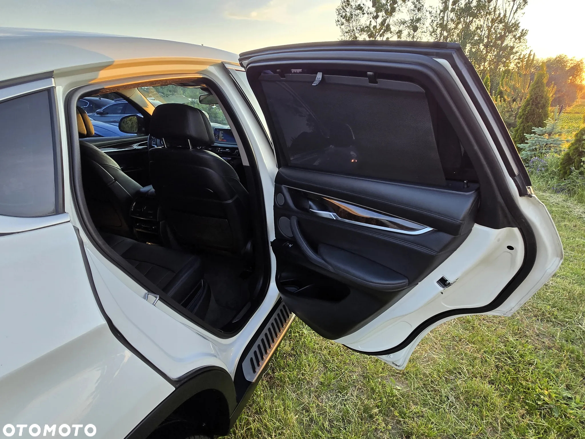 BMW X6 xDrive50i - 24