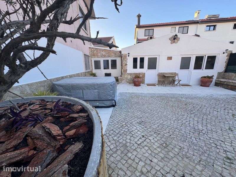 Moradia algueirao nova  com jacuzzi  T 1 com 2 wc - Grande imagem: 2/7