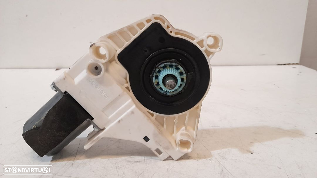 MOTOR ELEVADOR VIDRO FRENTE FRONTAL DIREITO ORIGINAL | REF. 8D0959802B | AUDI A4 B5 1.9TDI 1Z / A5; - 2