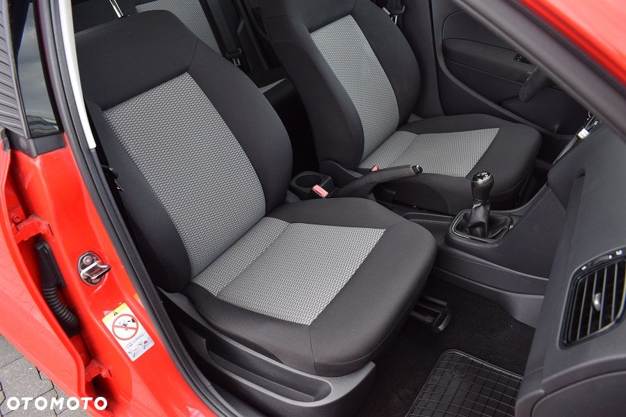 Volkswagen Polo - 14