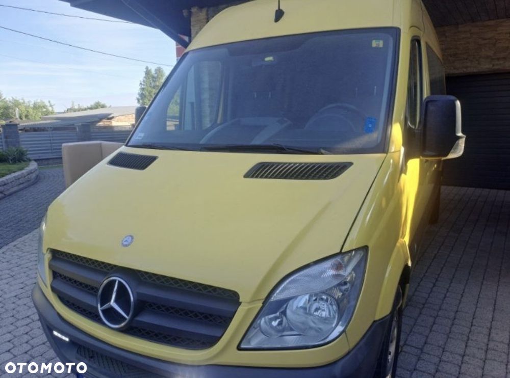 Mercedes-Benz Sprinter - 1