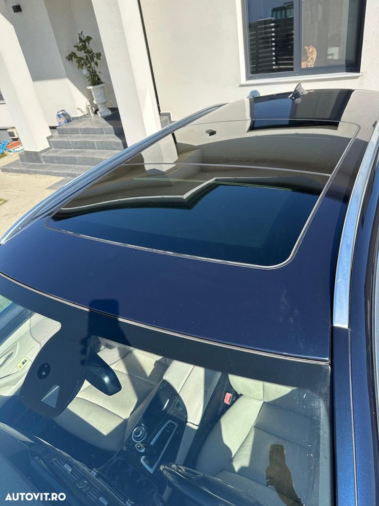 BMW Seria 5 525d Aut. - 9