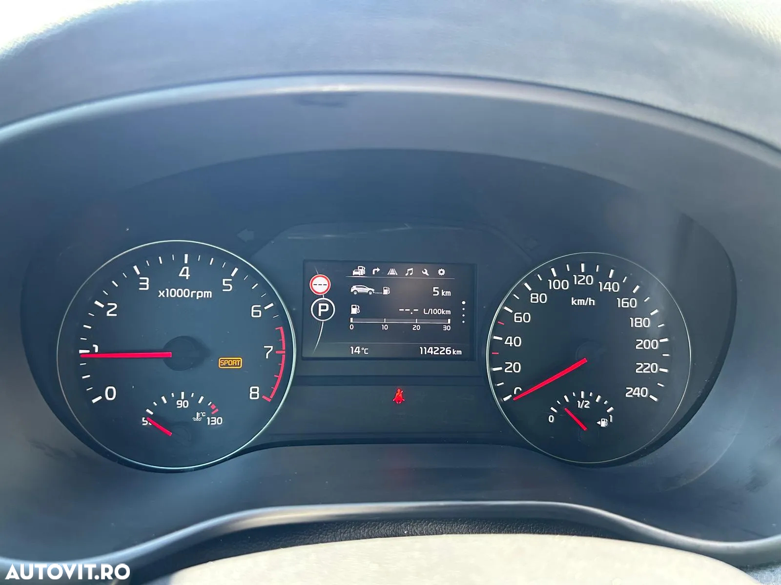 Kia Sportage 1.6 T-GDI 7DCT 4x4 GT Line - 13