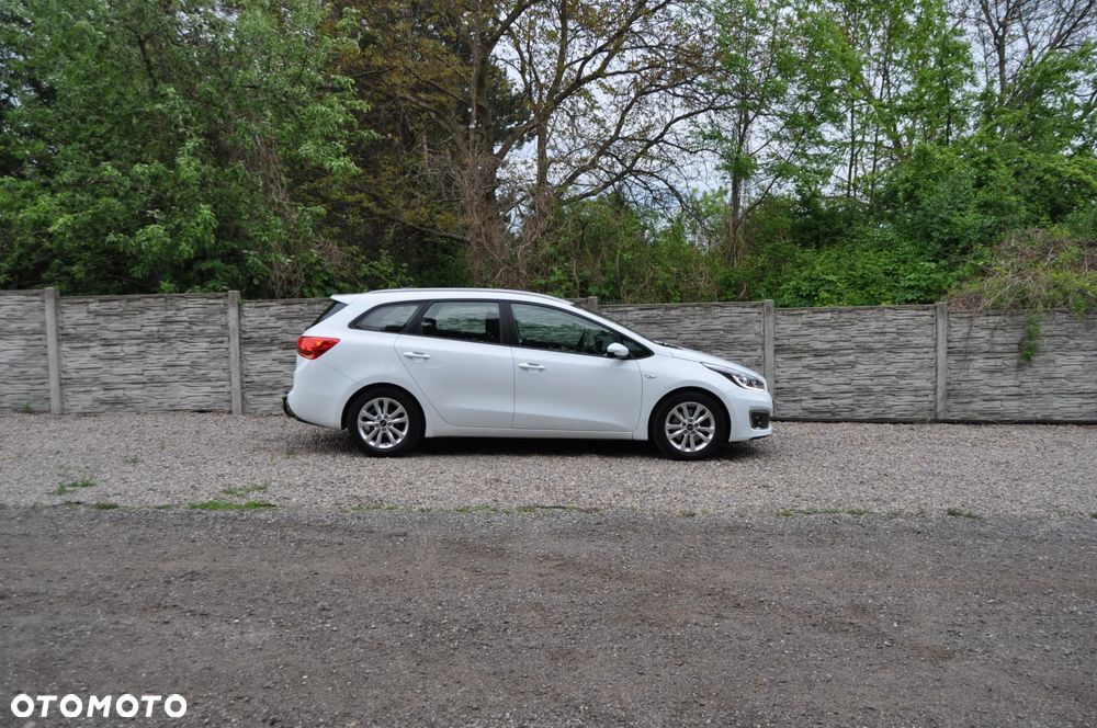Kia Ceed 1.6 GDI L - 3