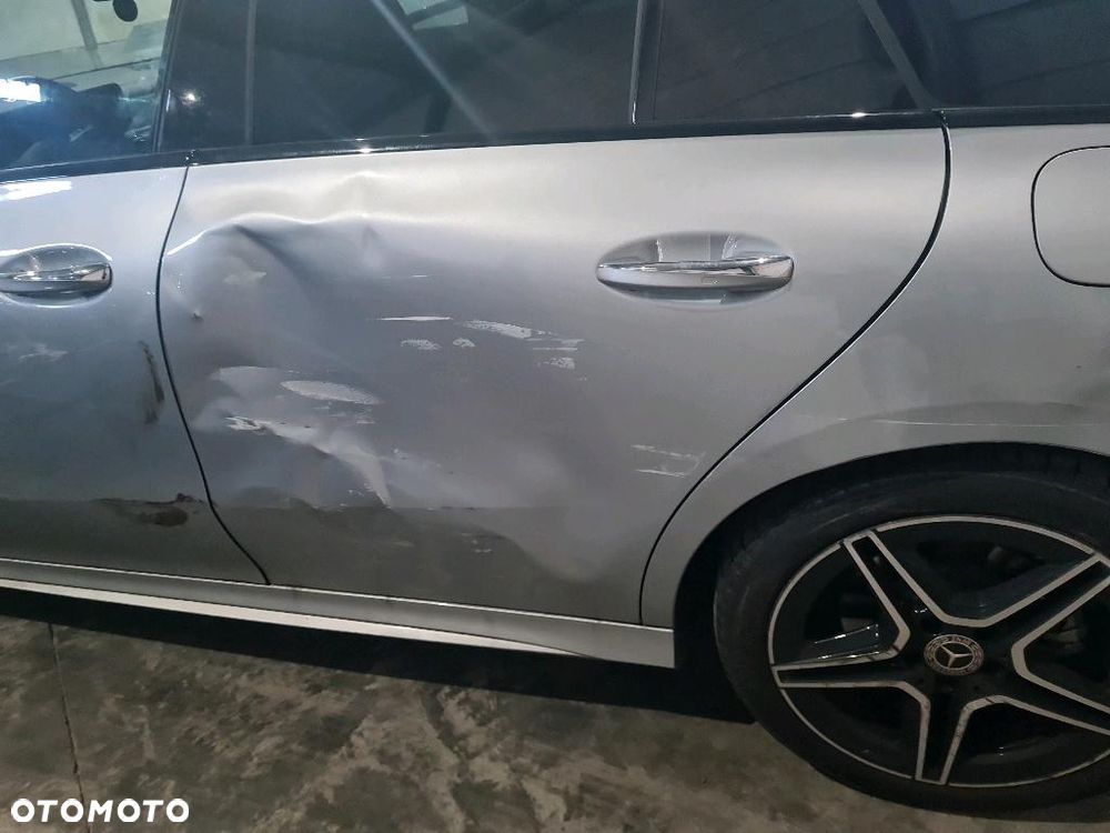 Mercedes-Benz CLA 180 AMG Line 7G-DCT - 25