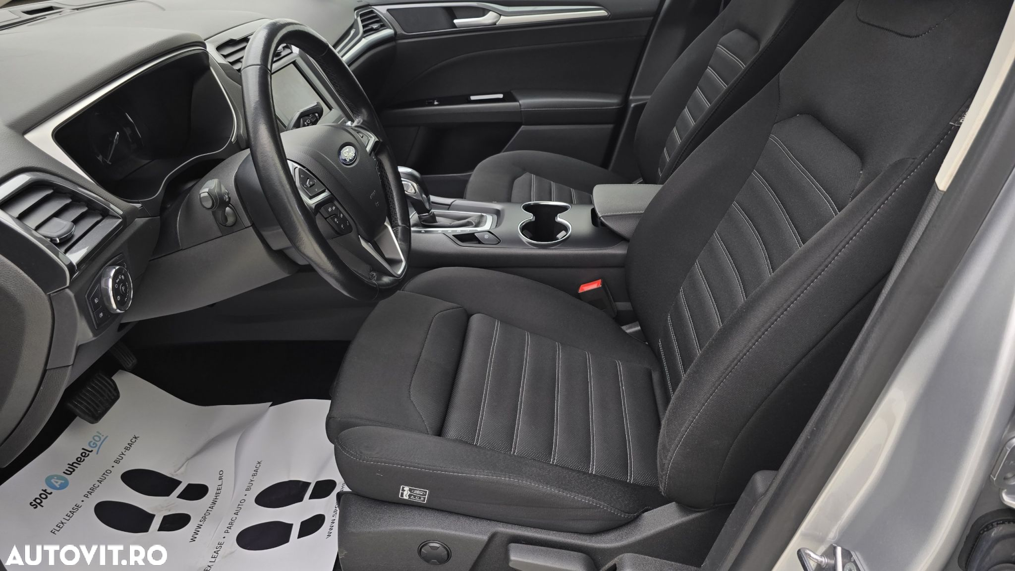 Ford Mondeo 2.0 HEV Trend - 12