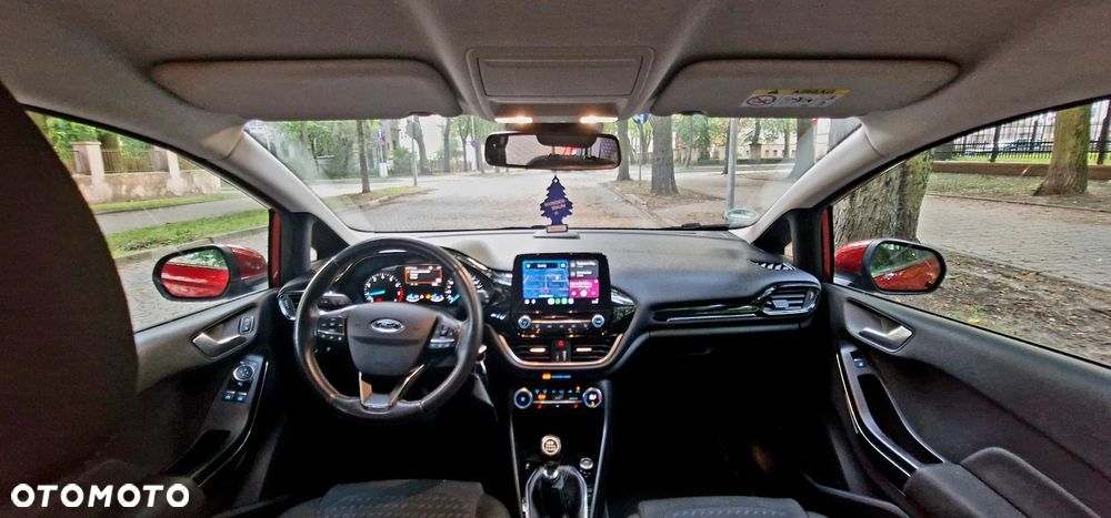 Ford Fiesta 1.0 EcoBoost Titanium - 10