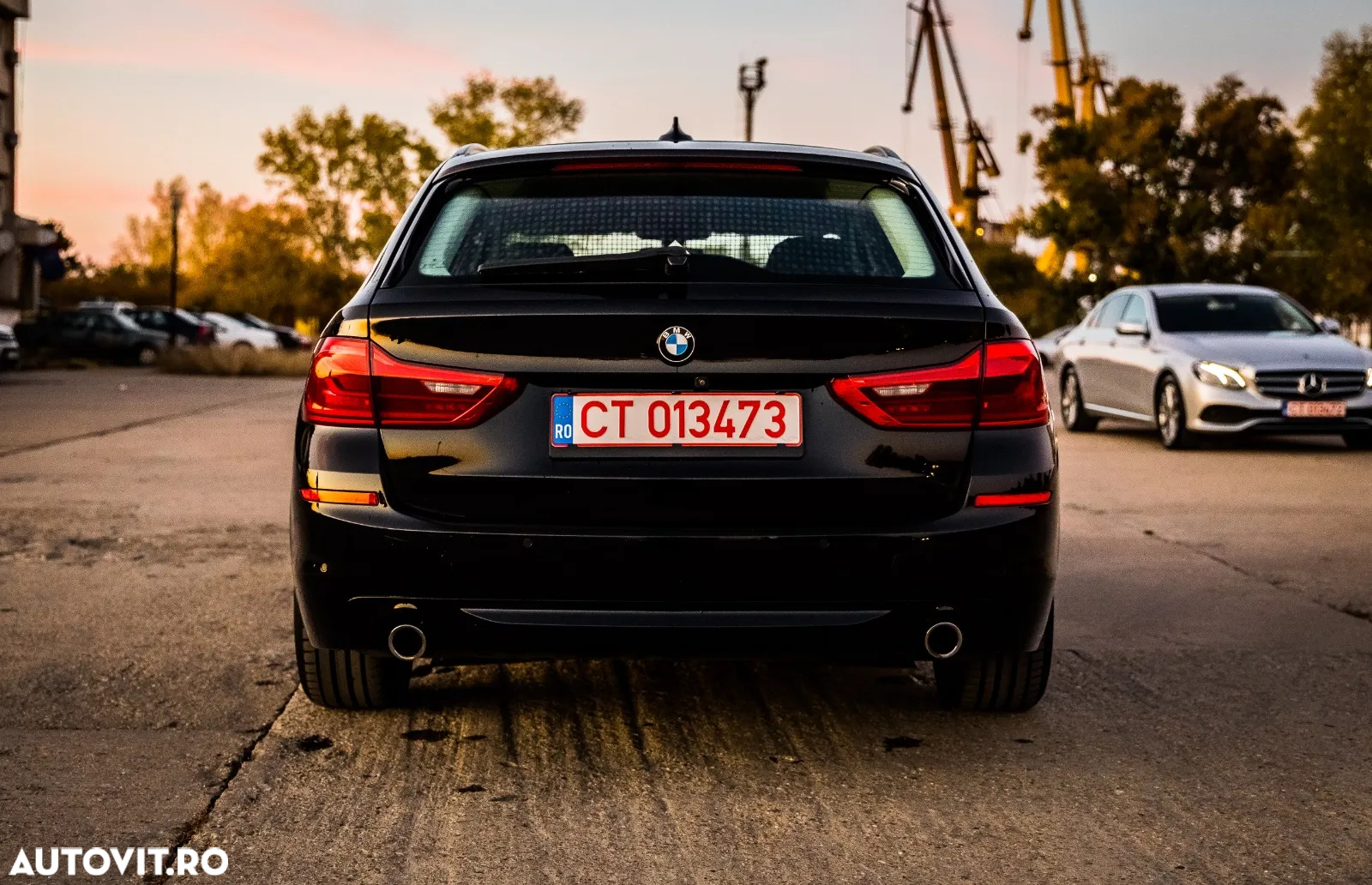 BMW Seria 5 520d Touring Aut. Luxury Line - 4