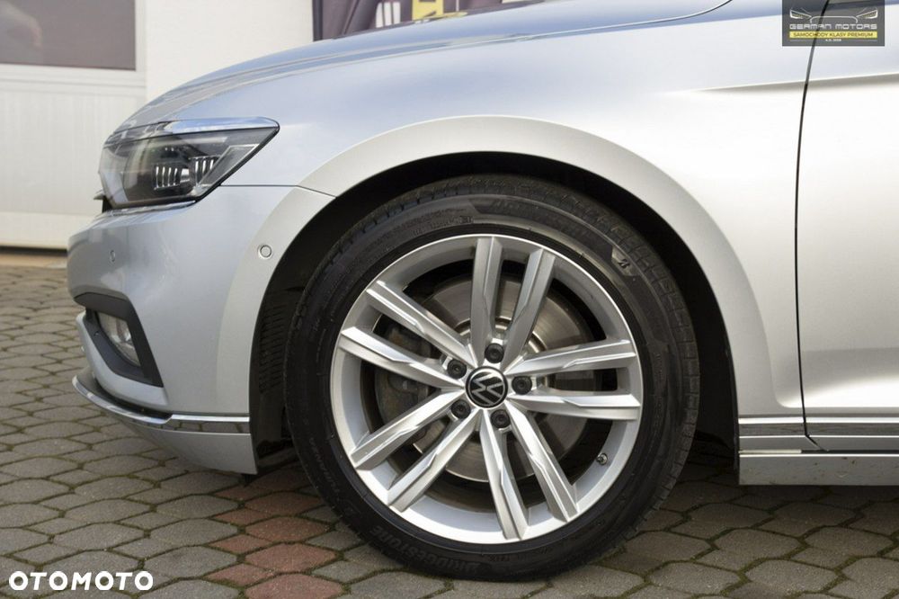 Volkswagen Passat - 37