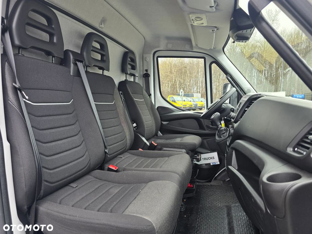 Iveco DAILY 70C18 - 18