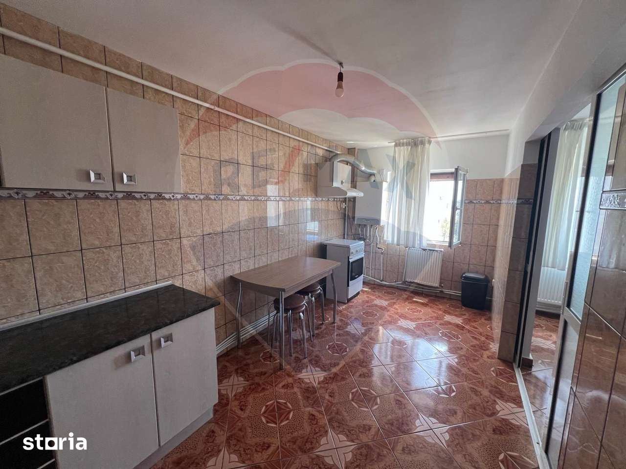 Apartament 3 camere în zona Sud-Vest ROMPETROL — fotografia 1