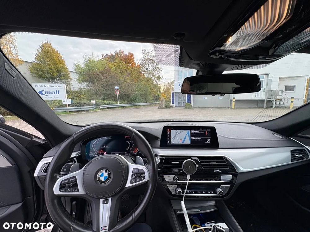 BMW Seria 5 530d xDrive Sport-Aut Luxury Line - 5