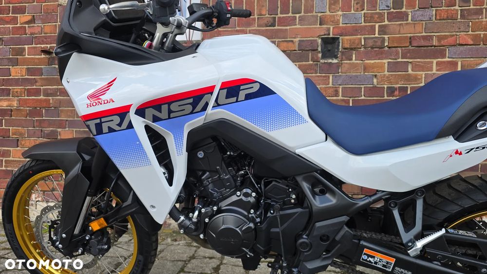 Honda Transalp - 13