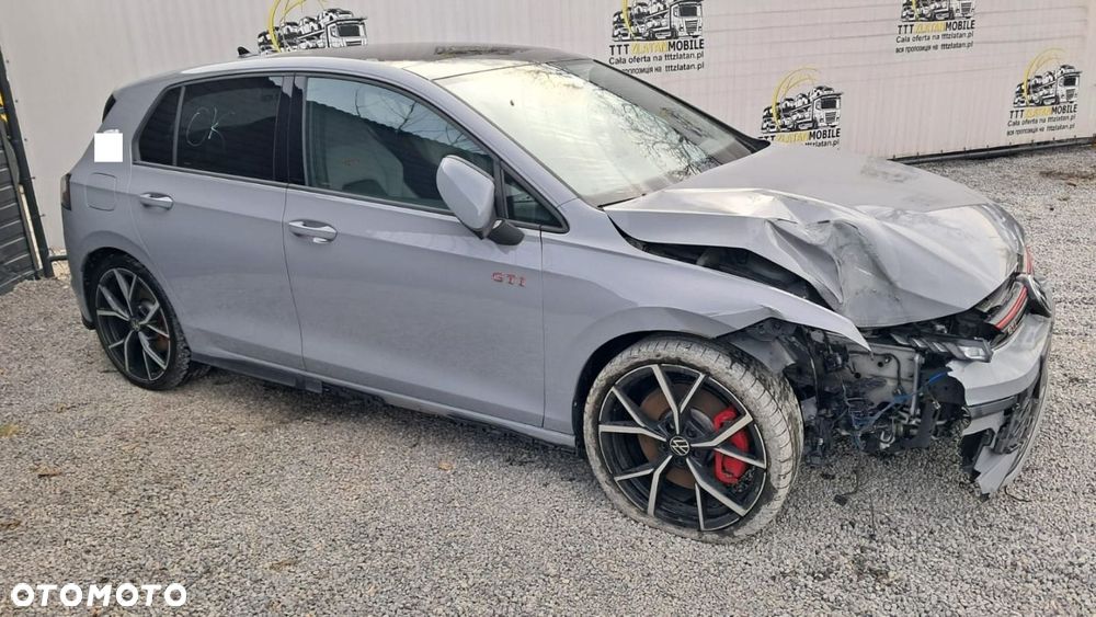 Volkswagen Golf - 24