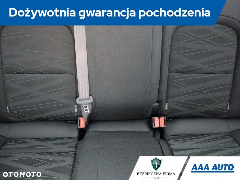 Kia Ceed - 12