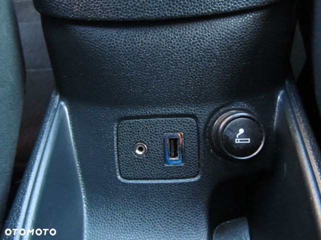 Ford Fiesta 1.25 Celebration - 24